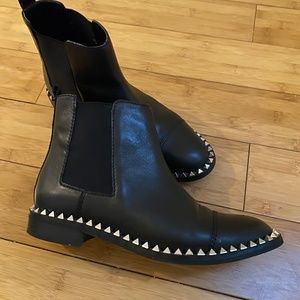 Zara Chelsea Studded Flat Boots